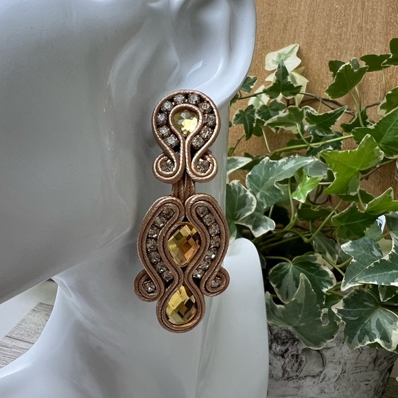 Elegant Gold Dangle Earrings - Wedding Glam Earrings - Stylish Art Deco Earrings - Picture 5 of 11